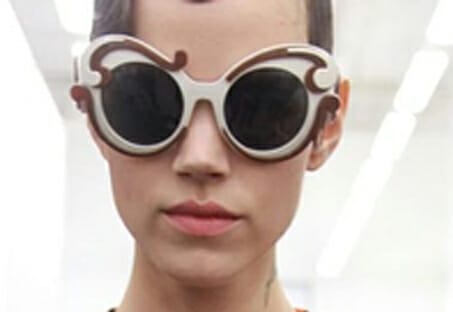 Prada minimal best sale baroque eyewear