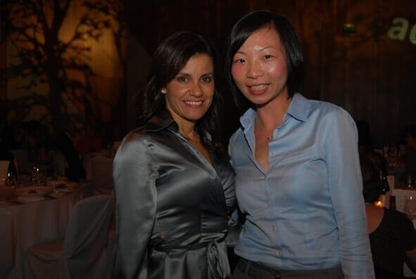 Lisa Skar & Danni Man from Carl Zeiss - Image 21 SRC Transitions Gala Dinner 2012 (70)