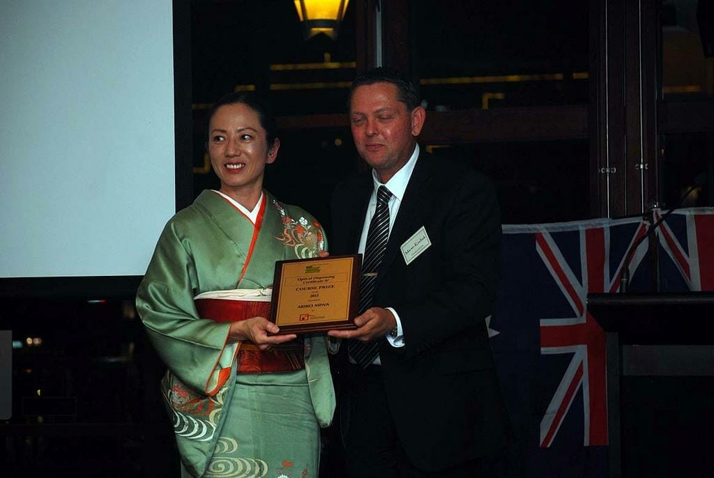 Proud OTEN Graduates Celebrate Achievements - Image 5 (3675)
