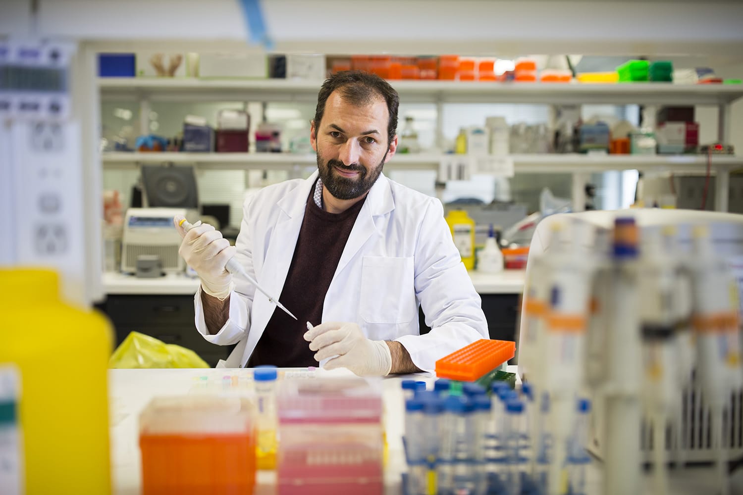 Professor Alex Hewitt in his SightScore genetic laboratory