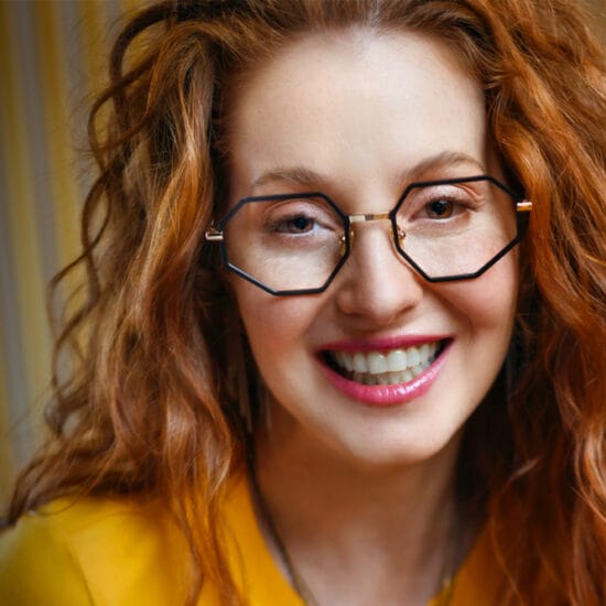 Women wearing glasses with Shamir Glacier Expressions.