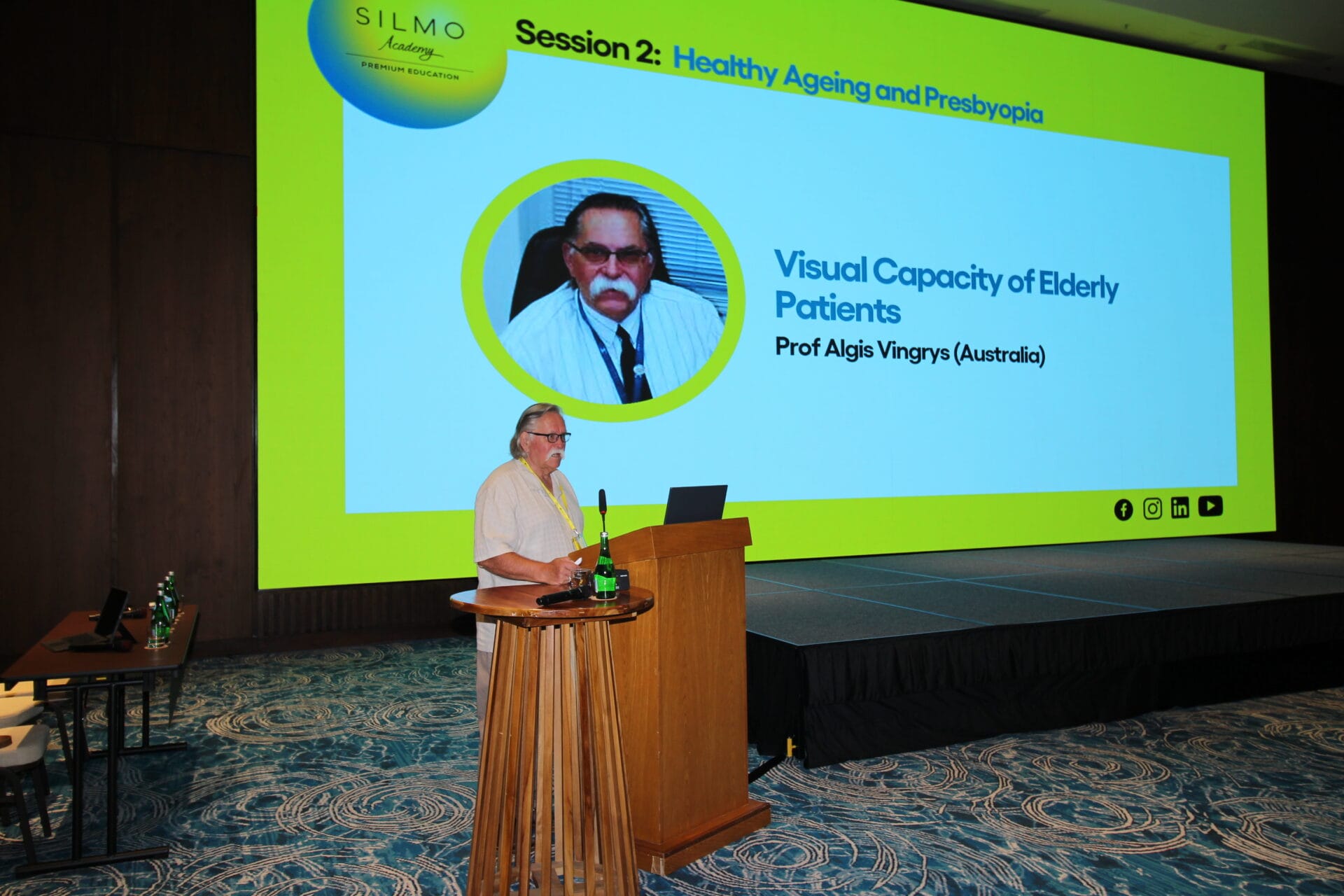 Prof Algis Vingrys (AU)